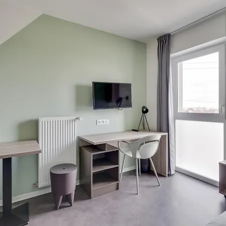- - Massy Tgv 3* Palaiseau