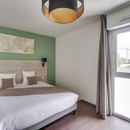 Aparthotel - - Massy Tgv