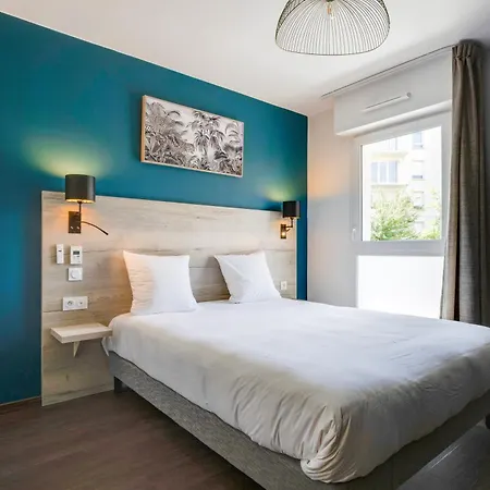 Aparthotel - - Massy Tgv