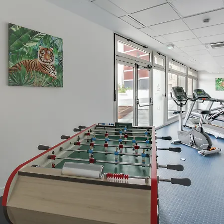 - - Massy Tgv Aparthotel