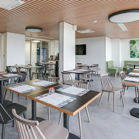 - - Massy Tgv Aparthotel