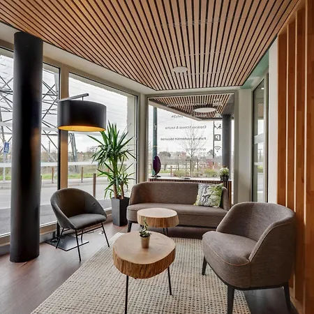 - - Massy Tgv Aparthotel Palaiseau