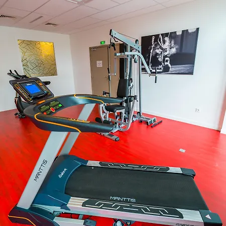 - - Massy Tgv Aparthotel
