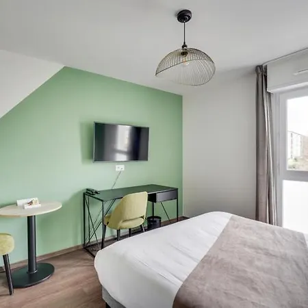 - - Massy Tgv Aparthotel Palaiseau