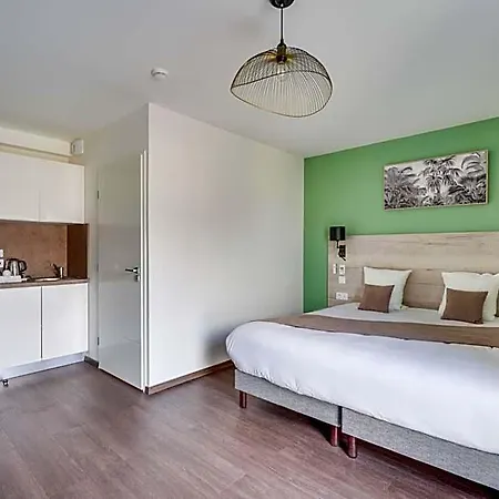 - - Massy Tgv Hotel apartamentowy Palaiseau