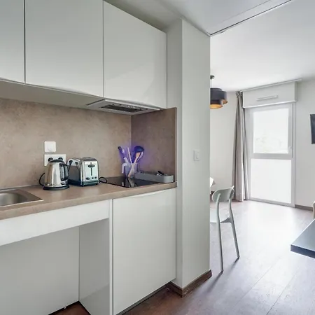 Aparthotel - - Massy Tgv 3*