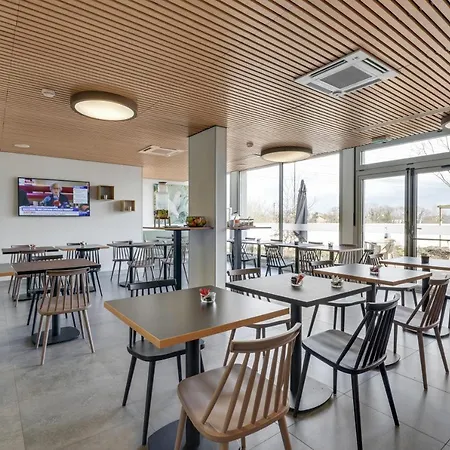 Aparthotel - - Massy Tgv 3*